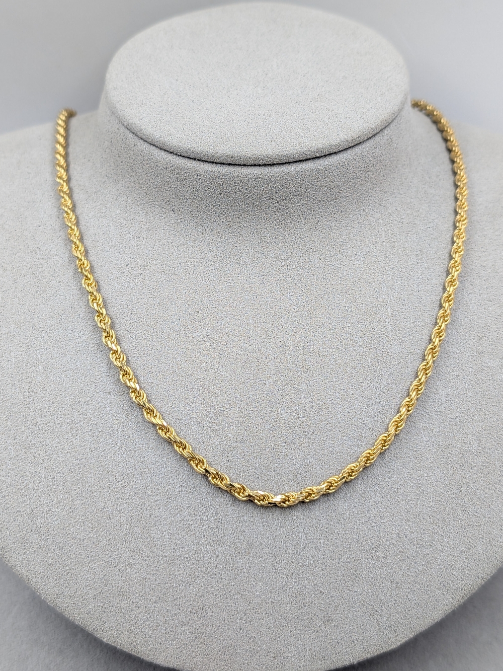 Bellezza Gold Tone Rope Chain Necklace Italian Classic Layering | M189
